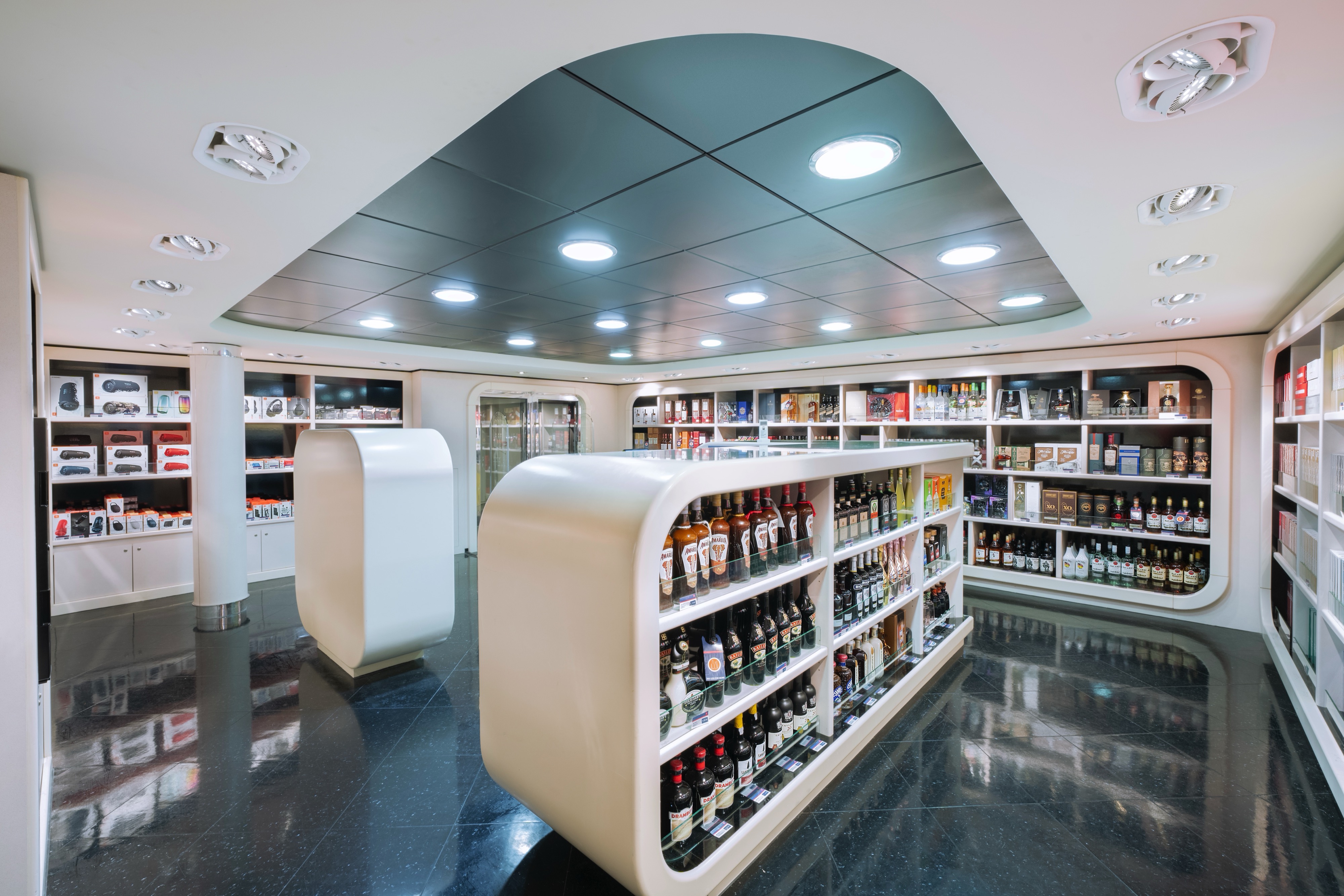 MSC Divina - Shopping